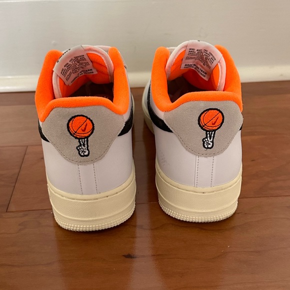 Nike Air Force 1 Low 07 Hoops - Picture 2 of 4